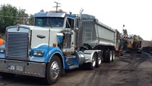 Image of one of Snelten, Inc.'s Semis used for trucking and hauling needs